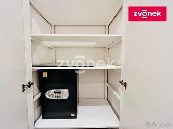 Ev.č. ZL04581 Nabízíme k pronájmu světlý a velmi příjemný by