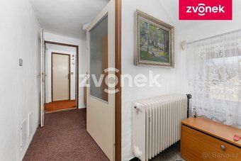 Ev.č. ZL04642 Nabízíme k prodeji starší, zděný rodinný dům v