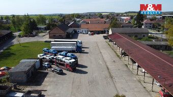 Nabízíme k pronájmu prostorné parkovací plochy 66m2 a 50m2 v