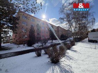 We offer for rent a bright apartment on the fourth floor in a quiet location