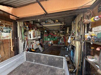 SEVER Real Estate will arrange sale of a 4-room house in personal property, Louny
