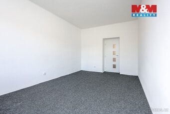 K pronájmu nabízíme cihlový byt o dispozici 2+1 s balkónem a