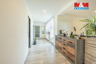We offer for sale a spacious family house in a quiet part of the village