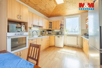 We offer for sale a spacious family house in a quiet part of the village