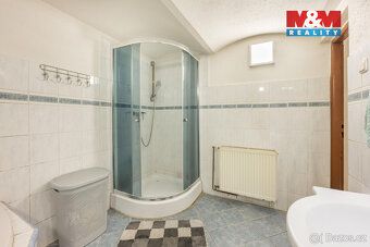We offer for sale a spacious family house in a quiet part of the village