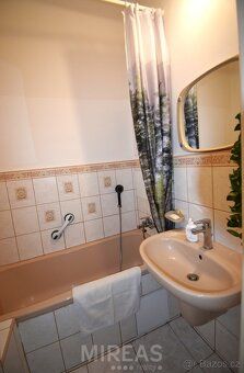 Nabízíme Vám k pronájmu byt 2+1 o ploše 55 m2 v ulici Pod Dr