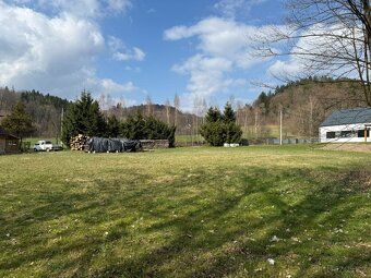 The sold plot is suitable for construction of family house according to valid zoning plan.