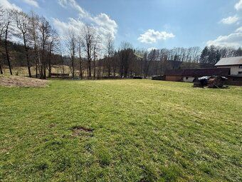 The sold plot is suitable for construction of family house according to valid zoning plan.