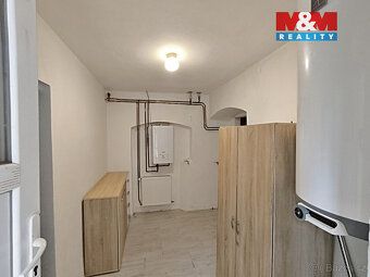 We offer for sale a family house with 4+kk near Pelhřimov city center.