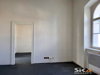 We offer exclusive sale of family house located in wider historical center of town Louny near…