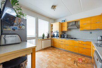 For sale, apartments / 3 + 1, 98 m2, Edvard Beneš Street 1425/17, New Town