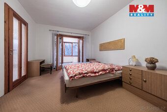 Exclusively offering for sale a spacious property with useful area of 312 m² in Mnichovice…