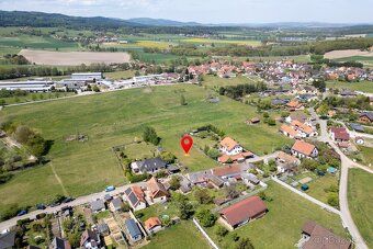 Nabízíme k prodeji pozemek, jakých v okolí Českých Budějovic