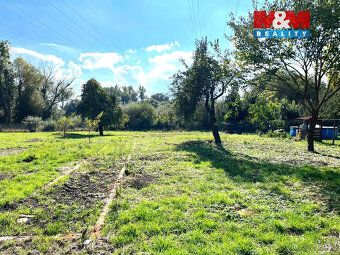 We offer for sale a garden of 2676 m² in a quiet part of 