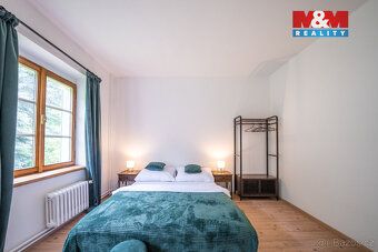 For sale three-story brick guesthouse with restaurant in quiet part of Mukařov (district Mladá Boleslav)