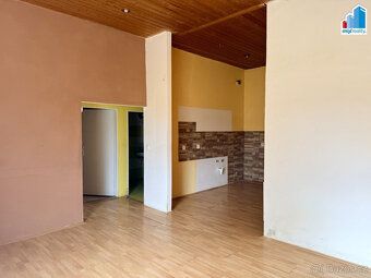 I am offering for sale commercial property in the center of Heřmanov village