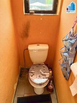 Nabízím k prodeji prostorný rodinný dům o dispozici 6+1 se z