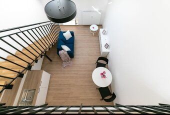 Ref #20331 We offer you a spacious and modern maisonette apartment