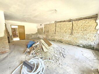 Sale of an extensive property with investment potential – Kroucova, district Rakovnik