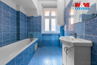 Nabízíme k pronájmu slunný byt o dispozici 2+1 s balkónem o 