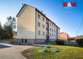 We offer for sale a nice and well-maintained 3BR apartment in private ownership in Svitavy.
