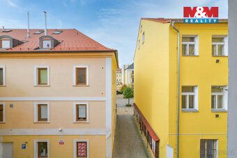 We offer for rent newly renovated 1+kk apartment in a brick house on National Street in Františkovy Lázně
