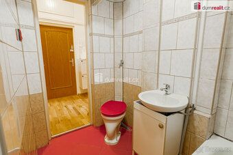 +popl. 2000, elektriku a plyn si nájemce přepíše na sebe, Du