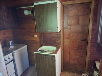 Sale of cottage in picturesque surroundings by the river Berounka with size 