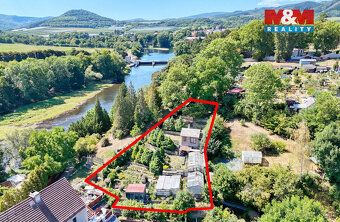 Nabízíme k prodeji udržovanou zahradu o celkové výměře 816 m
