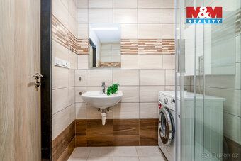 Nabízíme k prodeji světlý a velmi příjemný byt o dispozici 3