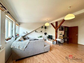 Útulný byt 2+kk 72m2 s vlastním parkovacím stánímNabízím k p