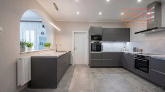 Looking for a project where you can pour your heart into creating home just as you imagine it?