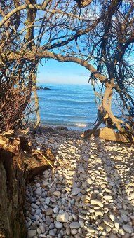 Get set for beautiful summer mode Italy and enjoy your vacation staying with Czechs.