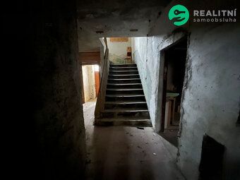 We offer for sale a house with a built-up area of 598 m², located in Chomutov