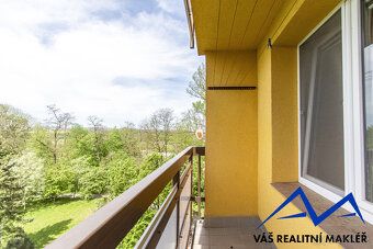 I am offering for sale a completely renovated apartment of layout
