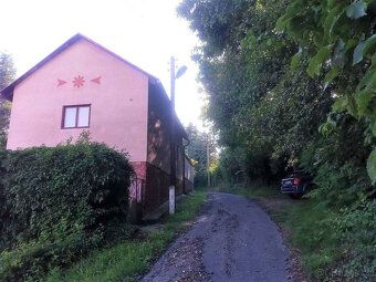 We offer for sale a cozy cottage of 3+1 in picturesque