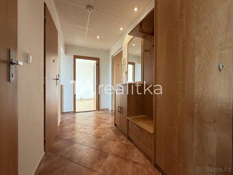 Nabízíme k pronájmu byt o dispozici 2+1 na ulici Lesní 817 v