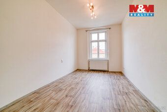 Nabízíme na pronájem částečně zařízený byt 1+1 o užitné ploš