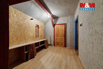 We offer for sale a spacious 2+1 apartment converted to a layout of 4+kk, with usable area of…