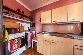 For Sale well-maintained family house, 4+kk layout, with covered pergola