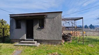 Nabízíme Vám k prodeji rodinný dům s velkým pozemkem v Havíř