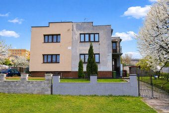 Nabízíme Vám k prodeji rodinný dům – polovina dvojdomu s poz