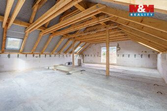 Nabízíme k prodeji hrubou stavbu dvoupodlažního rodinného do