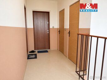 Nabízíme k prodeji světlý a prakticky řešený byt o dispozici