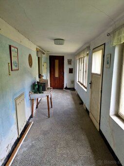 We offer for sale a family house of 70 m² with layout 2+1 in the village of Třebíč