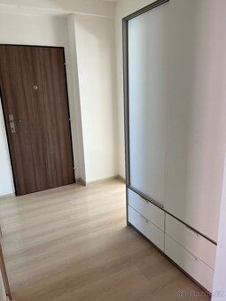 For sale apartment on the third floor of a brick house.