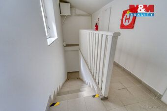 Nabízíme k dlouhodobému pronájmu kancelářské prostory, které