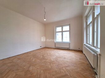 Rent apartment on Prague 2 for 800 CZK incl. utilities plus agent's commission, gas and electricity included in rent