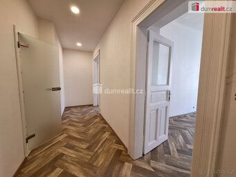 Rent apartment on Prague 2 for 800 CZK incl. utilities plus agent's commission, gas and electricity included in rent