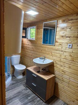 Prodej celoročně obyvatelné maringotky / tiny house 3 × 9 m 